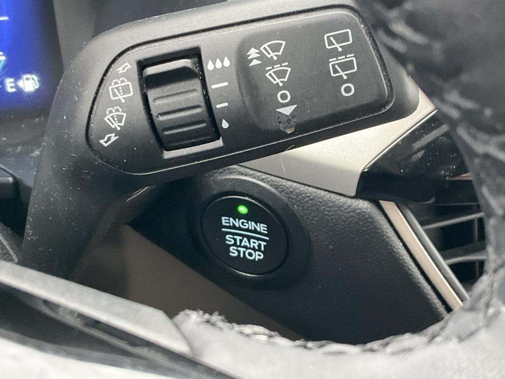 used 2022 Ford Escape car, priced at $19,999