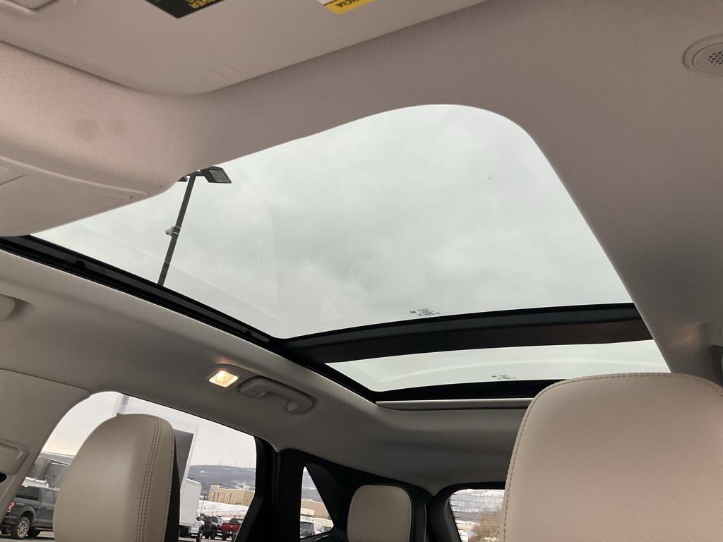 used 2022 Ford Escape car, priced at $19,999