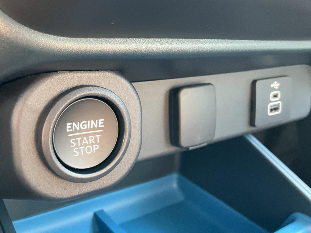 new 2025 Ford Maverick car, priced at $34,432