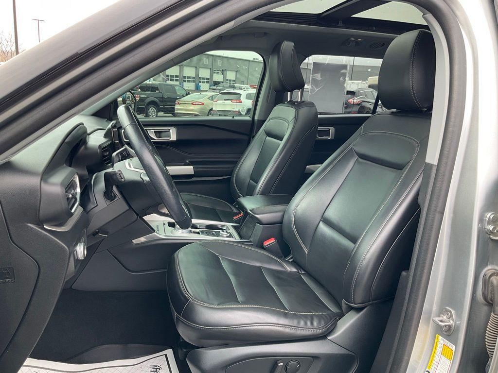 used 2022 Ford Explorer car, priced at $28,966
