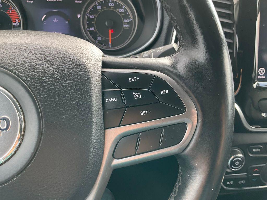 used 2019 Jeep Cherokee car, priced at $17,358