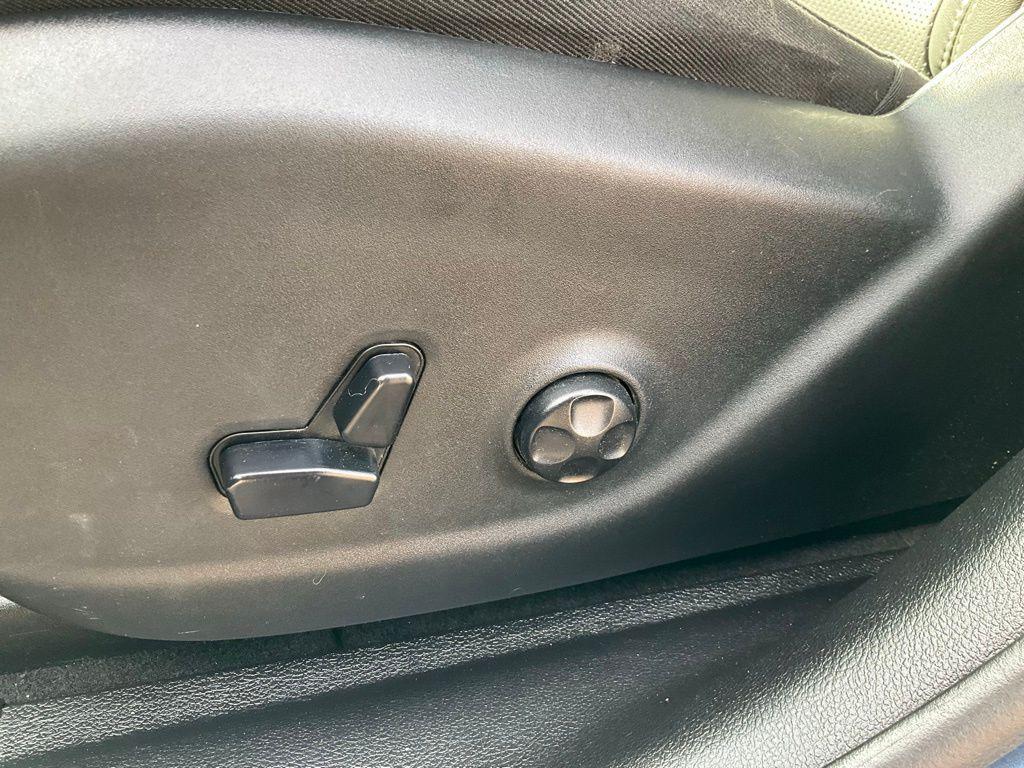 used 2019 Jeep Cherokee car, priced at $17,358