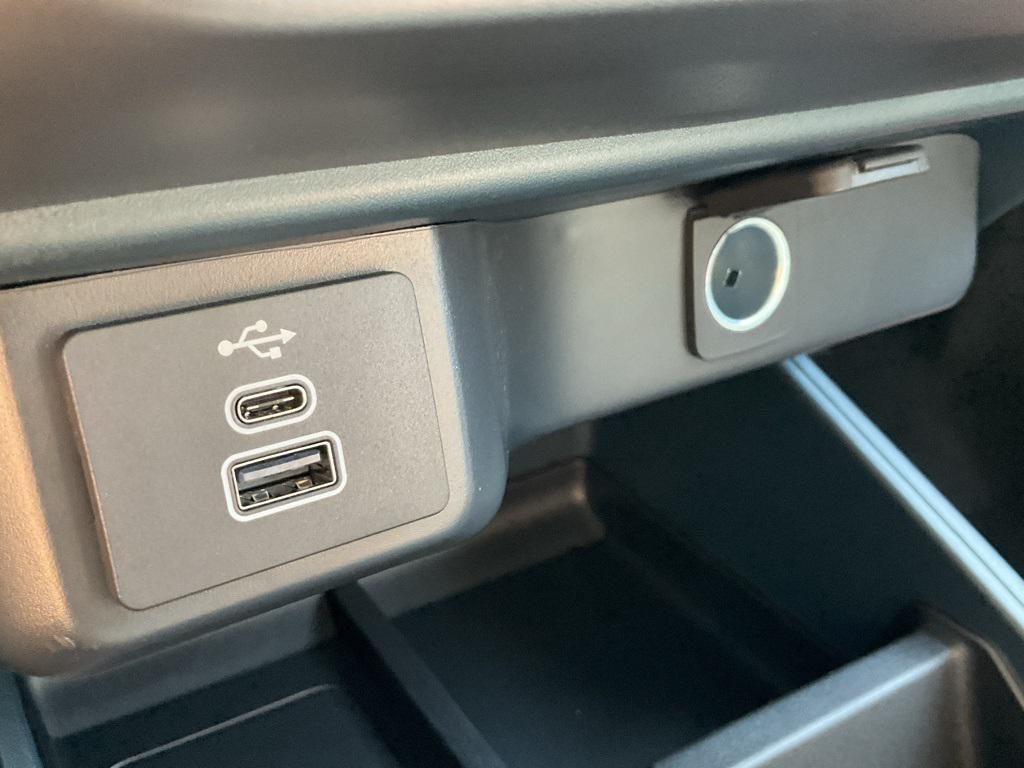 new 2025 Ford Maverick car, priced at $29,350