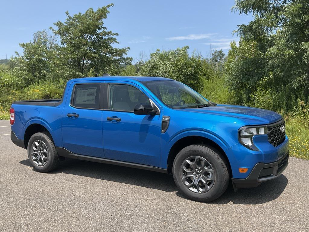 new 2025 Ford Maverick car, priced at $34,027