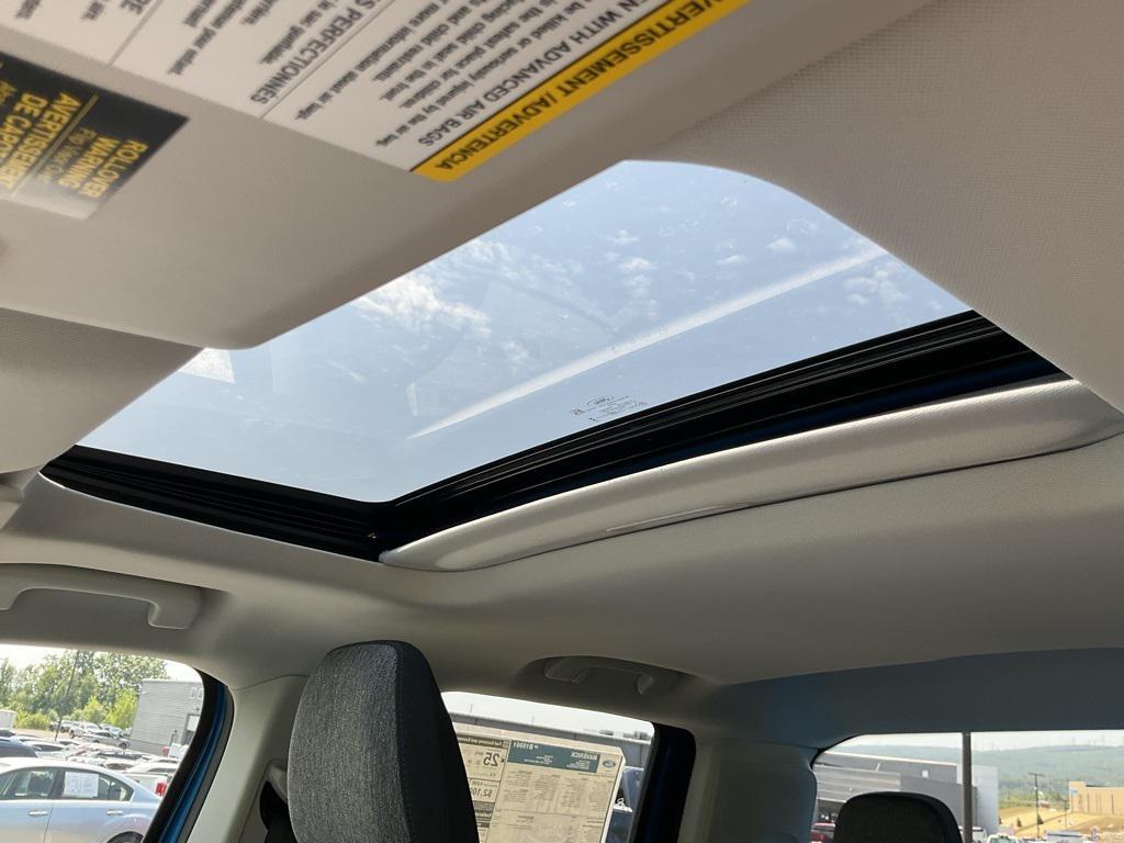 new 2025 Ford Maverick car, priced at $34,027