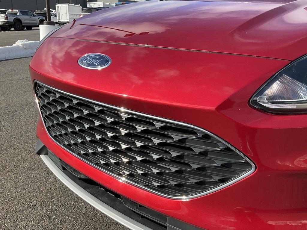 used 2022 Ford Escape car, priced at $22,554