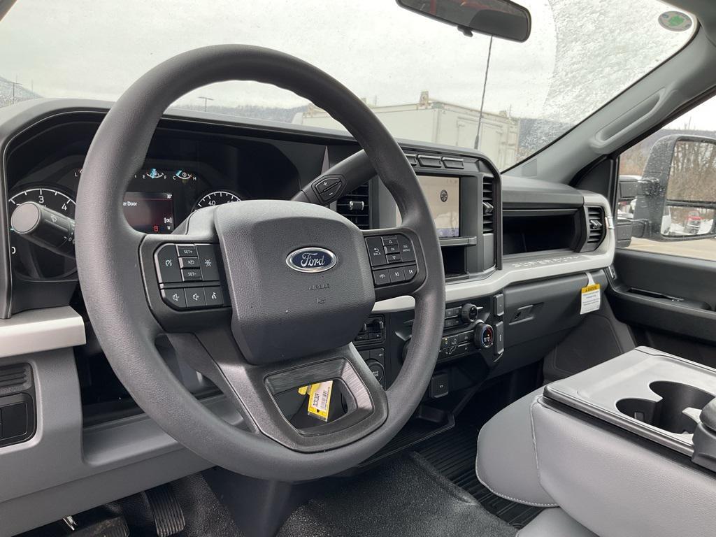 new 2024 Ford F-350 car, priced at $69,775