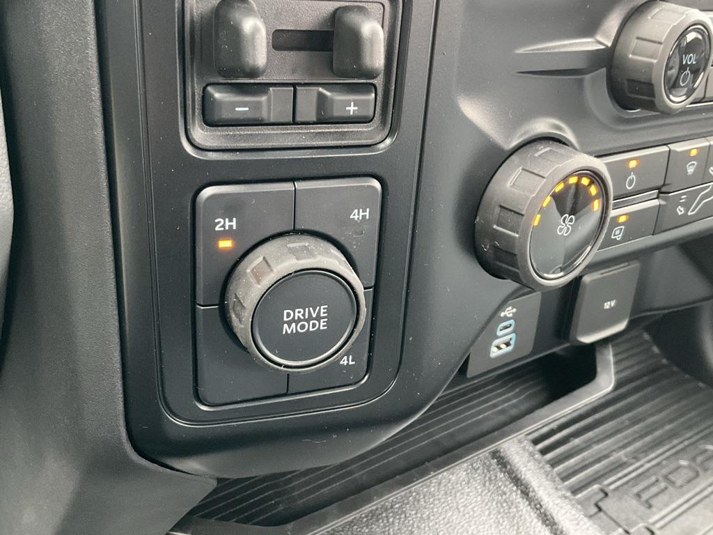 new 2024 Ford F-350 car, priced at $69,775