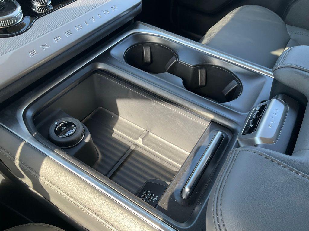 new 2026 Ford Expedition Max car, priced at $78,940