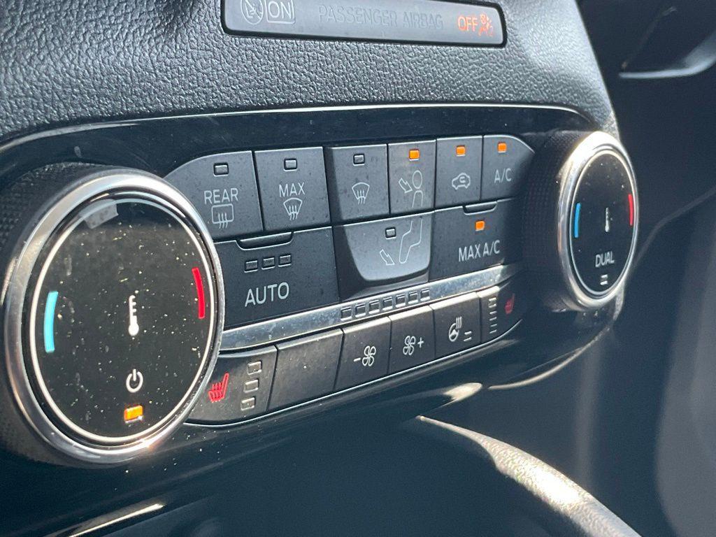 used 2022 Ford Escape car, priced at $24,041