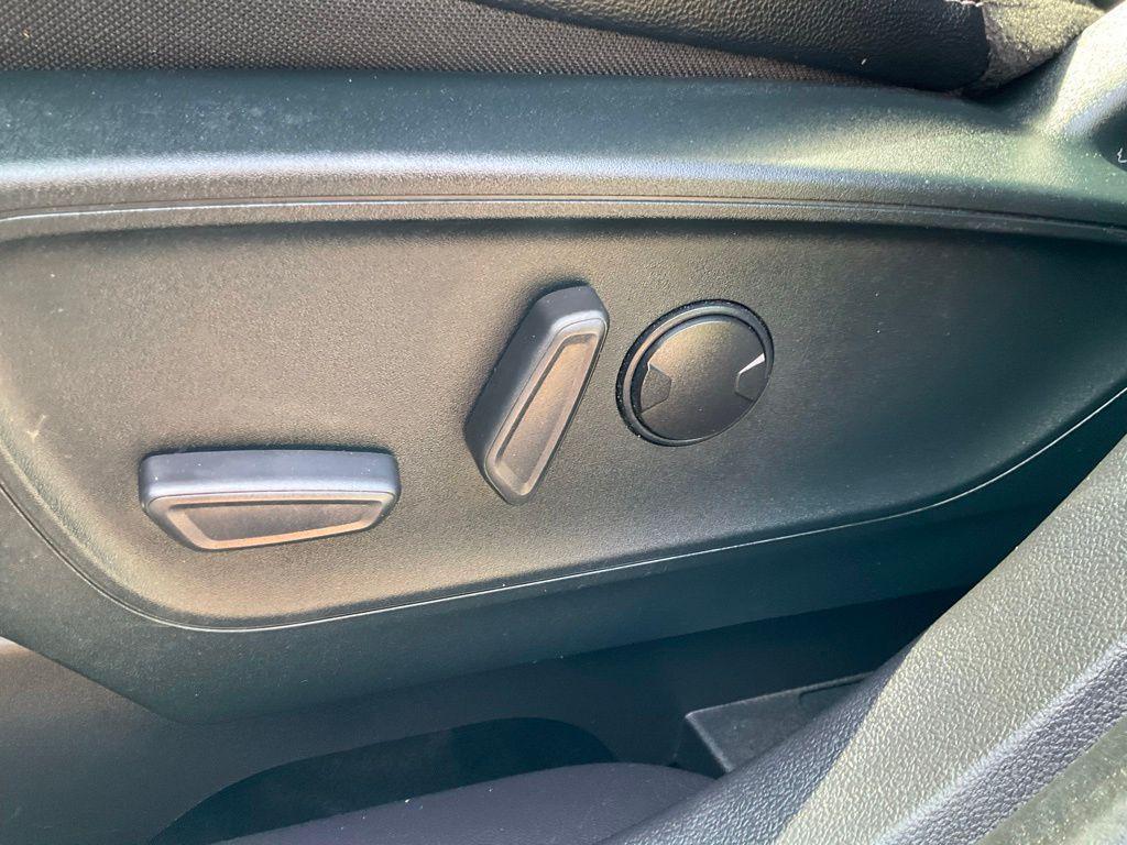 used 2022 Ford Escape car, priced at $24,041