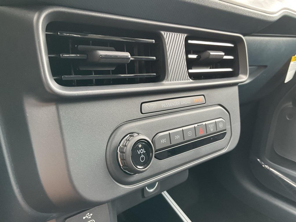 new 2025 Ford Maverick car, priced at $29,410