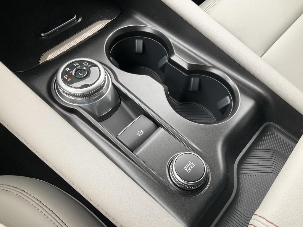 new 2025 Ford Explorer car, priced at $45,975