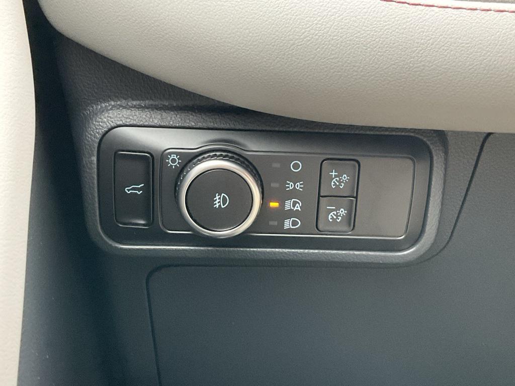 new 2025 Ford Explorer car, priced at $45,975