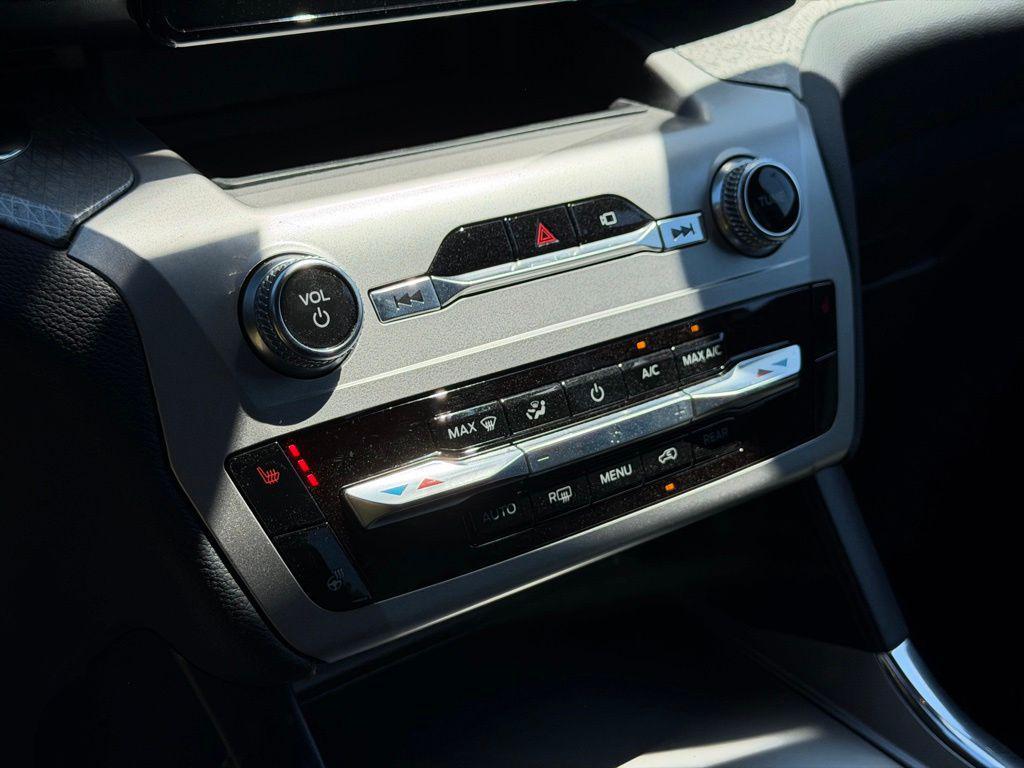 used 2022 Ford Explorer car, priced at $35,560