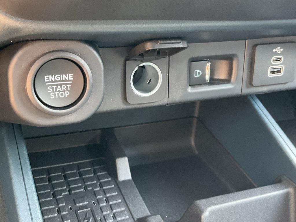 new 2025 Ford Maverick car, priced at $40,120