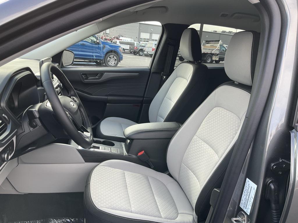new 2026 Ford Escape car, priced at $32,059