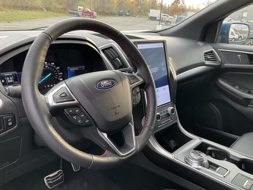 used 2024 Ford Edge car, priced at $31,488