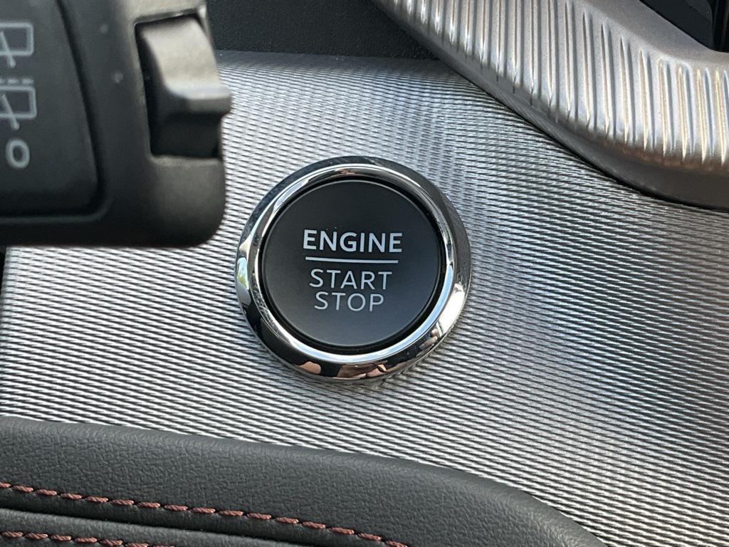 new 2025 Ford Explorer car, priced at $46,175