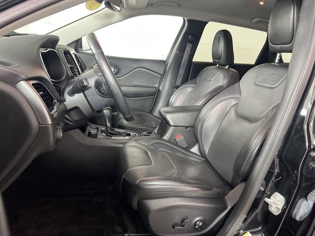 used 2019 Jeep Cherokee car, priced at $18,564