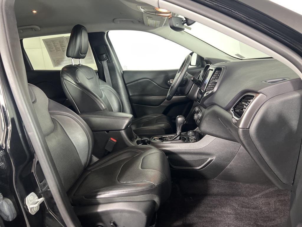 used 2019 Jeep Cherokee car, priced at $18,564