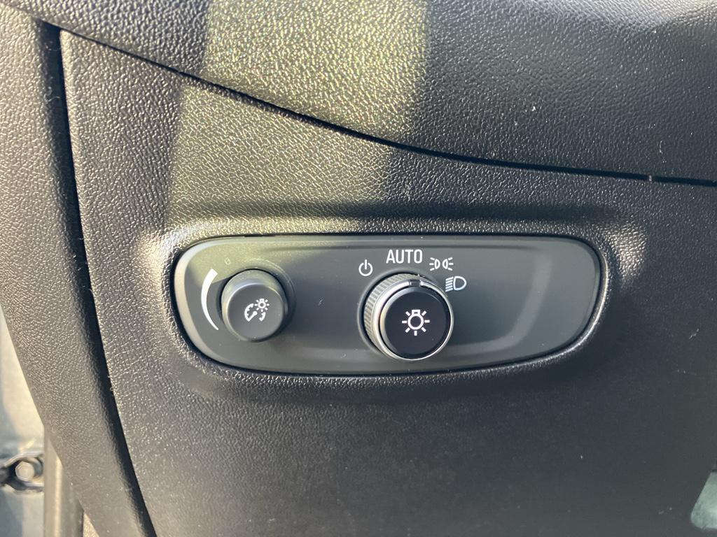 used 2019 Chevrolet Equinox car, priced at $19,400