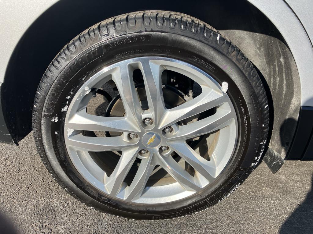 used 2018 Chevrolet Equinox car, priced at $15,000