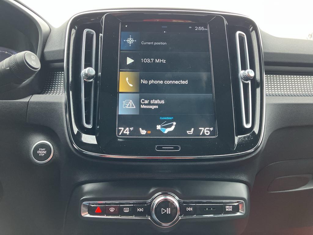 used 2021 Volvo XC40 car, priced at $20,950