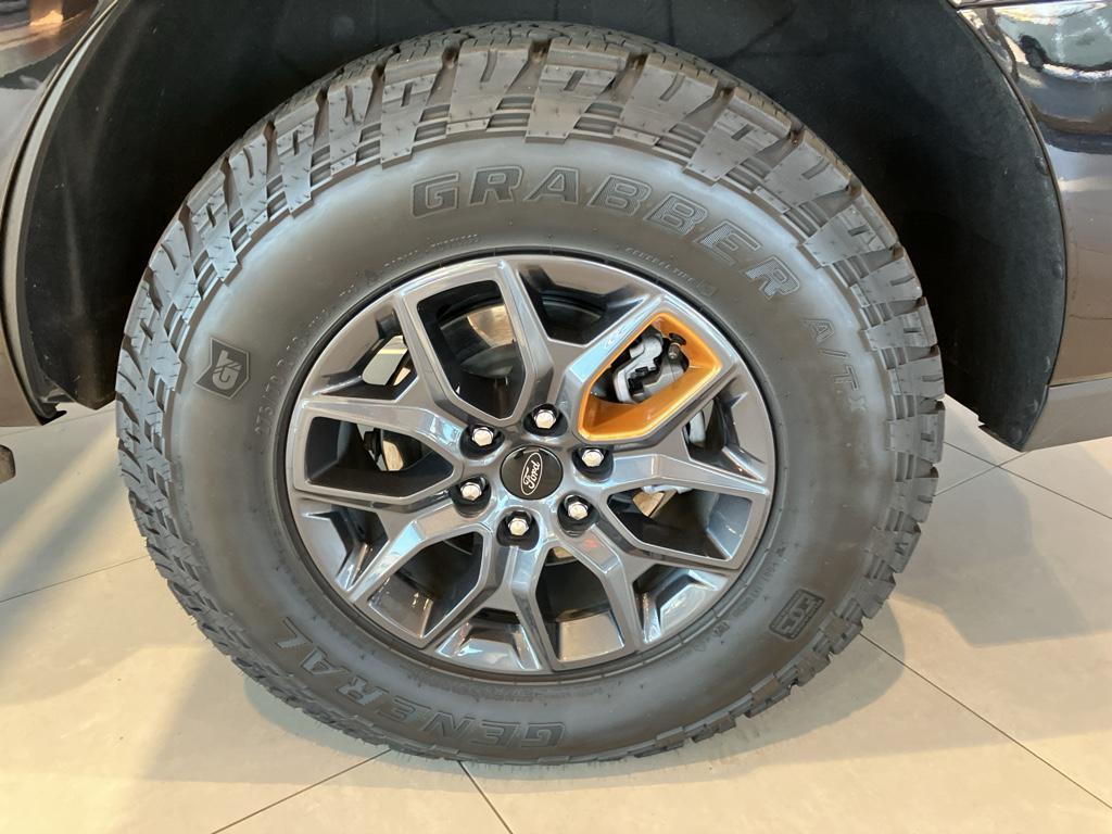 new 2025 Ford Expedition car, priced at $74,244