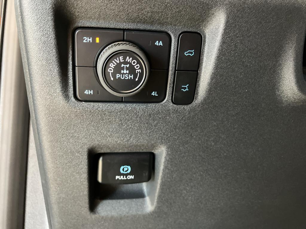 new 2025 Ford Expedition car, priced at $74,244