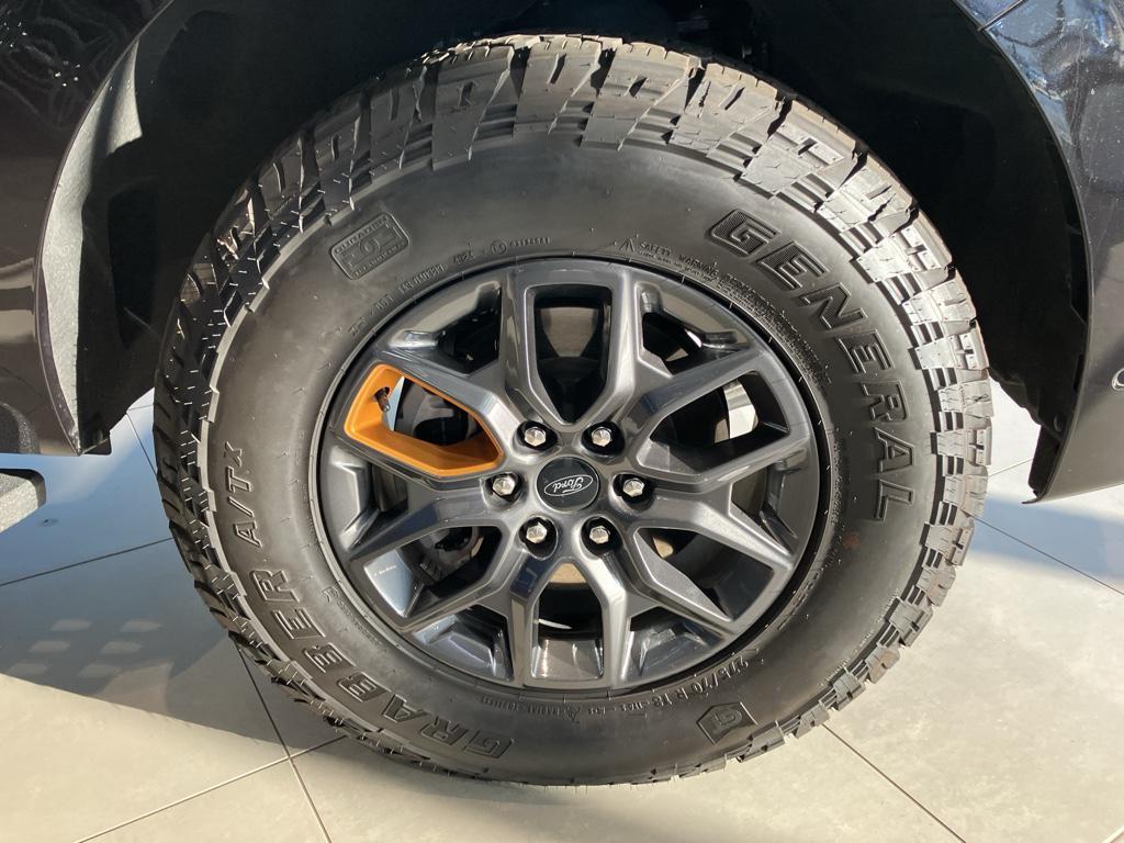 new 2025 Ford Expedition car, priced at $74,244