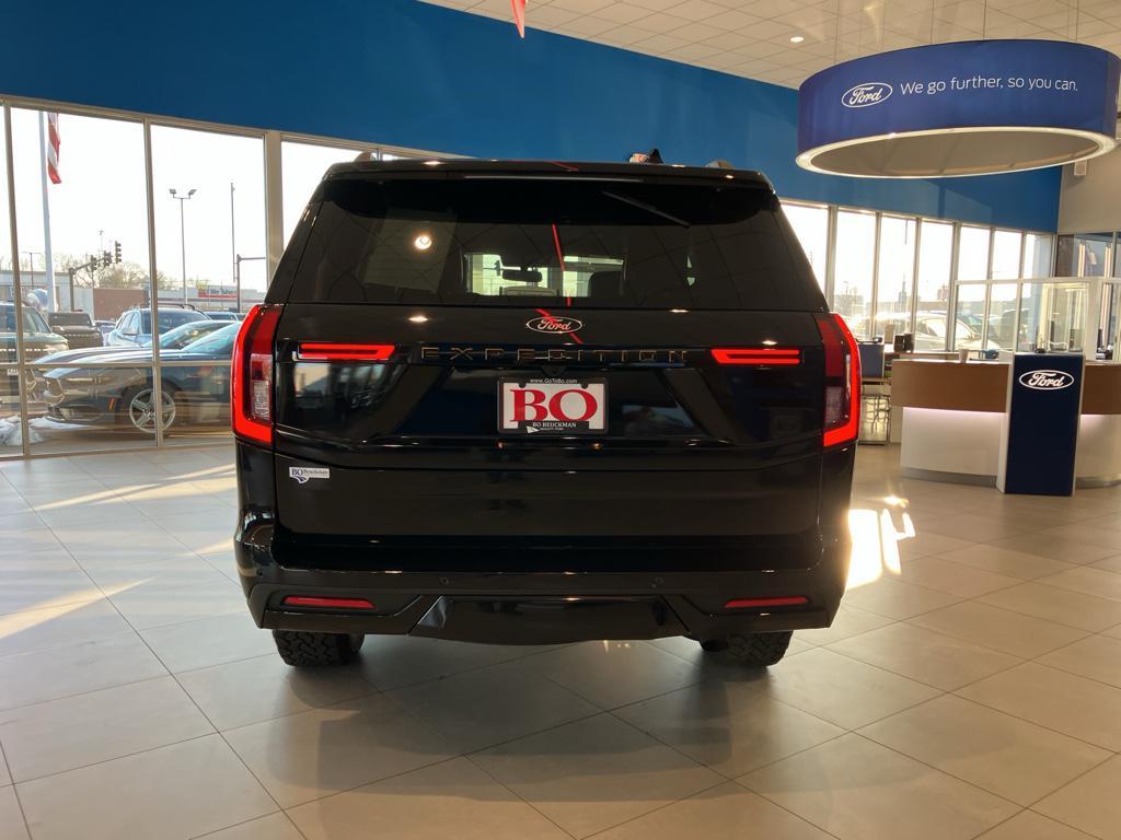 new 2025 Ford Expedition car, priced at $74,244
