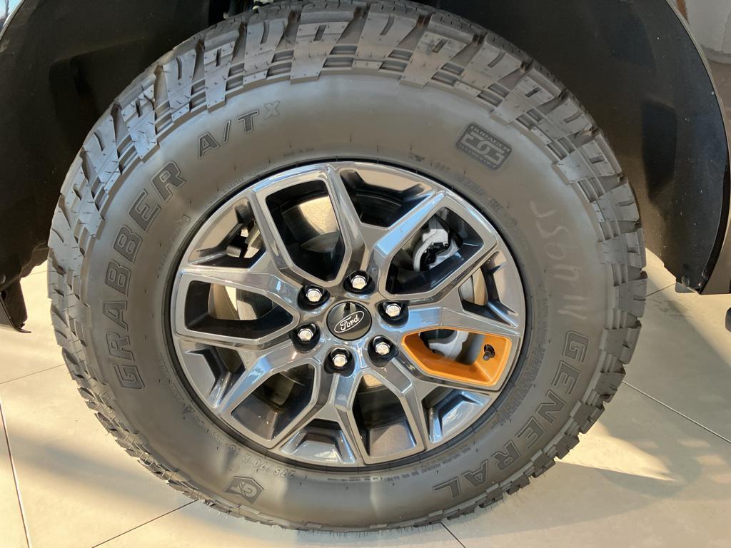 new 2025 Ford Expedition car, priced at $74,244