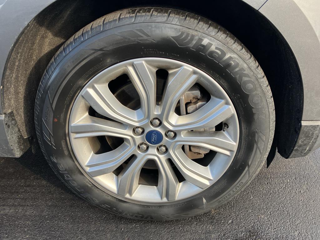 used 2022 Ford Edge car, priced at $27,000