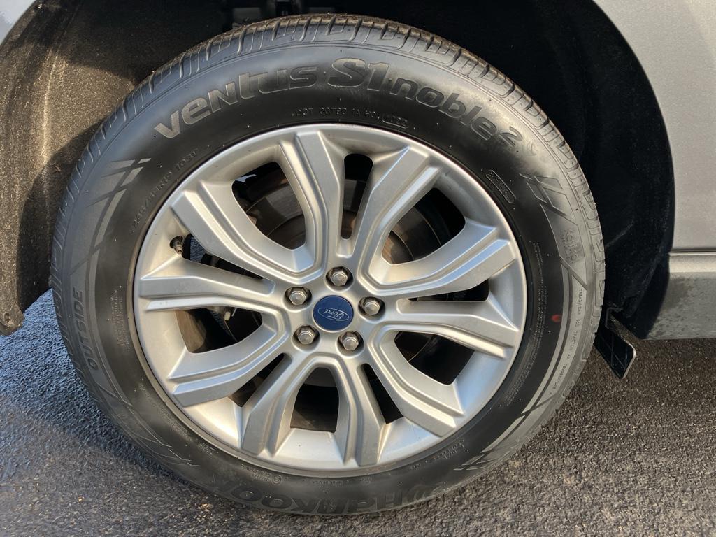 used 2022 Ford Edge car, priced at $27,000