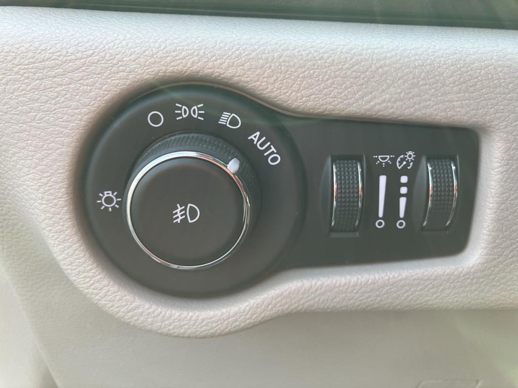 used 2017 Chrysler Pacifica car, priced at $16,615