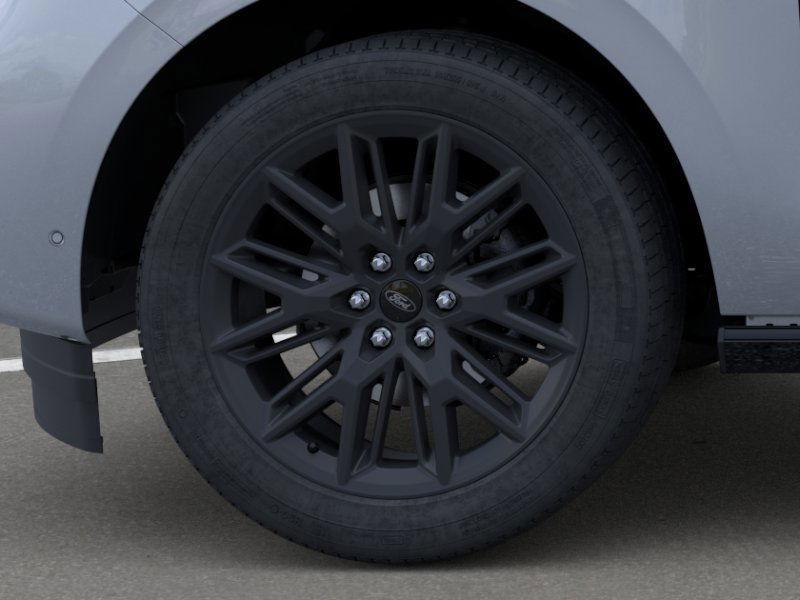 new 2026 Ford Expedition car, priced at $81,275