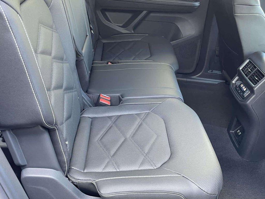 new 2026 Volkswagen Atlas car, priced at $44,066