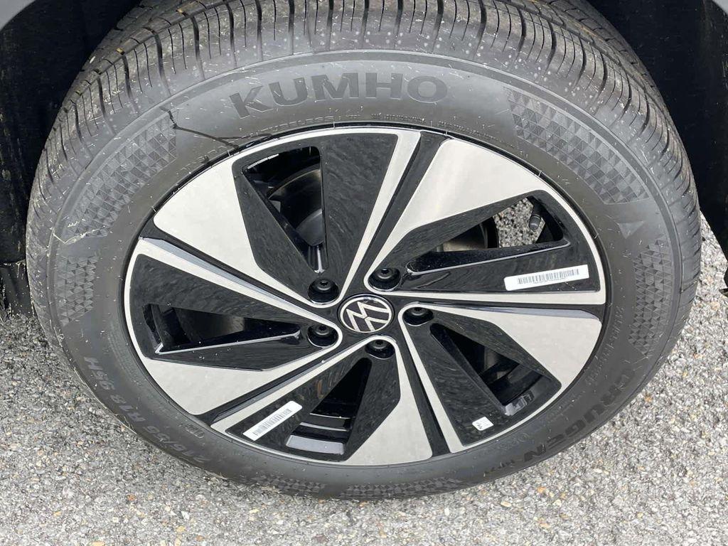 new 2026 Volkswagen Taos car, priced at $31,612