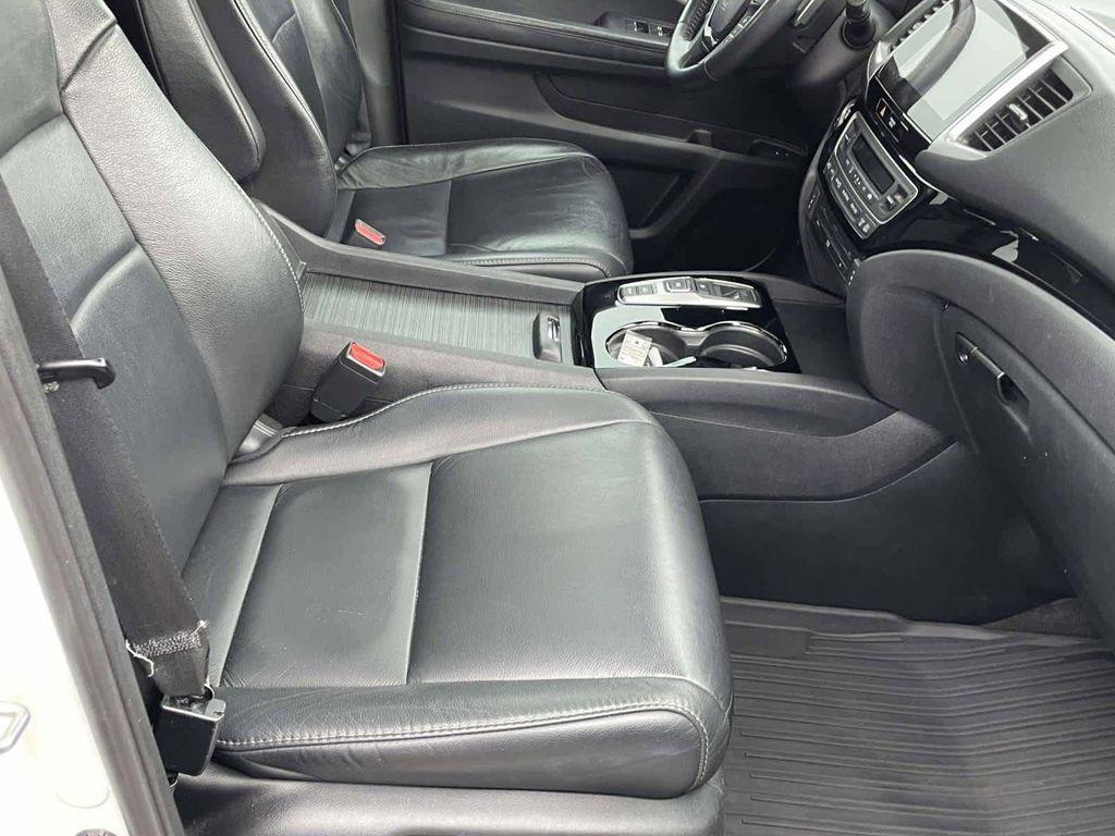 used 2017 Honda Pilot car, priced at $15,998