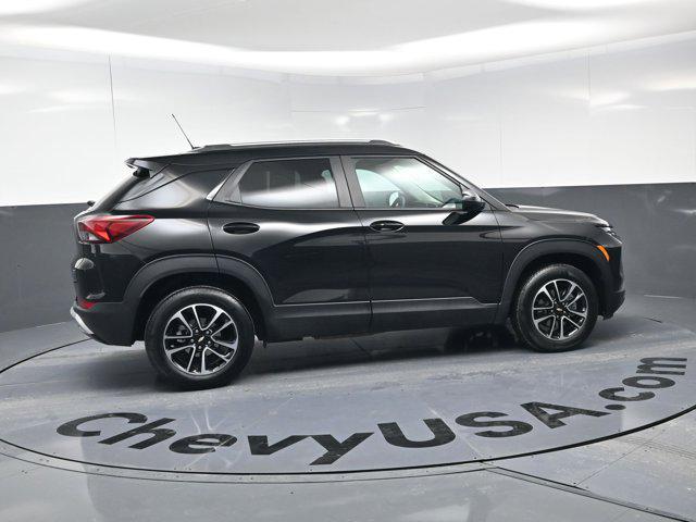 used 2025 Chevrolet TrailBlazer car, priced at $25,977