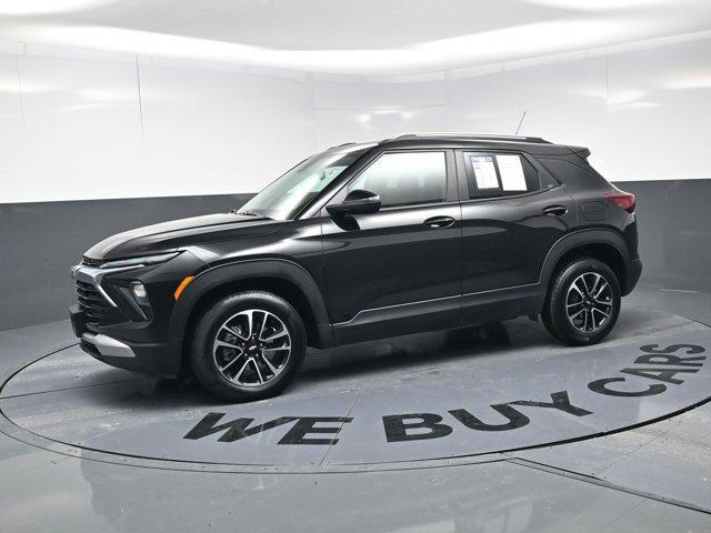 used 2025 Chevrolet TrailBlazer car, priced at $25,977