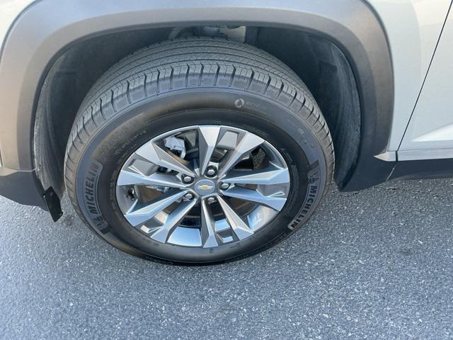 used 2025 Chevrolet Equinox car, priced at $28,495