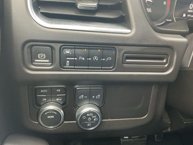 used 2021 GMC Yukon car, priced at $40,995