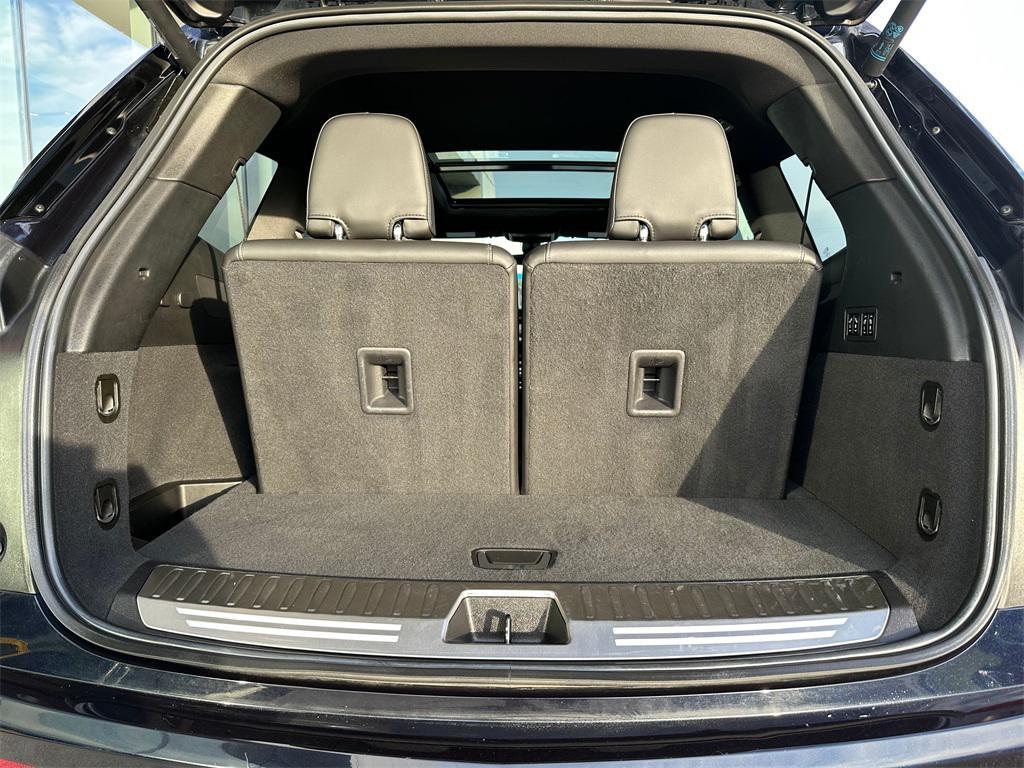 used 2022 Cadillac XT6 car, priced at $32,949