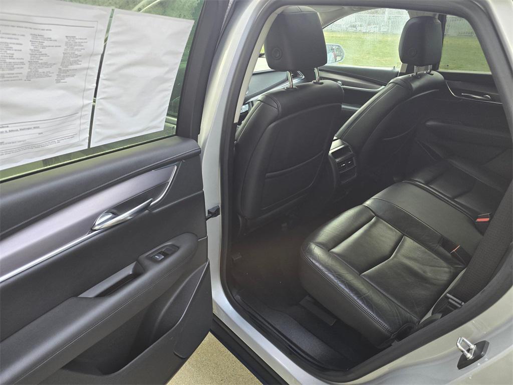 used 2017 Cadillac XT5 car, priced at $19,680