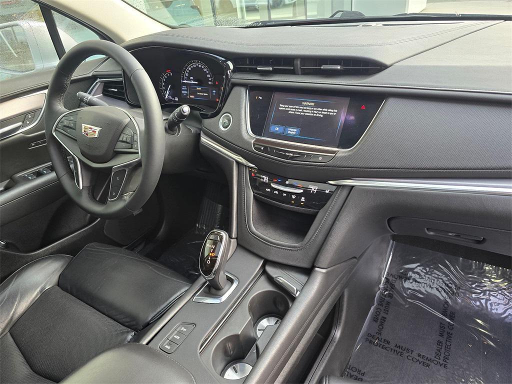 used 2017 Cadillac XT5 car, priced at $19,680