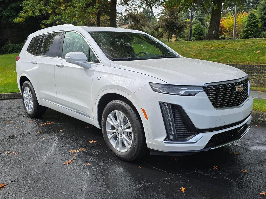 new 2025 Cadillac XT6 car, priced at $53,915