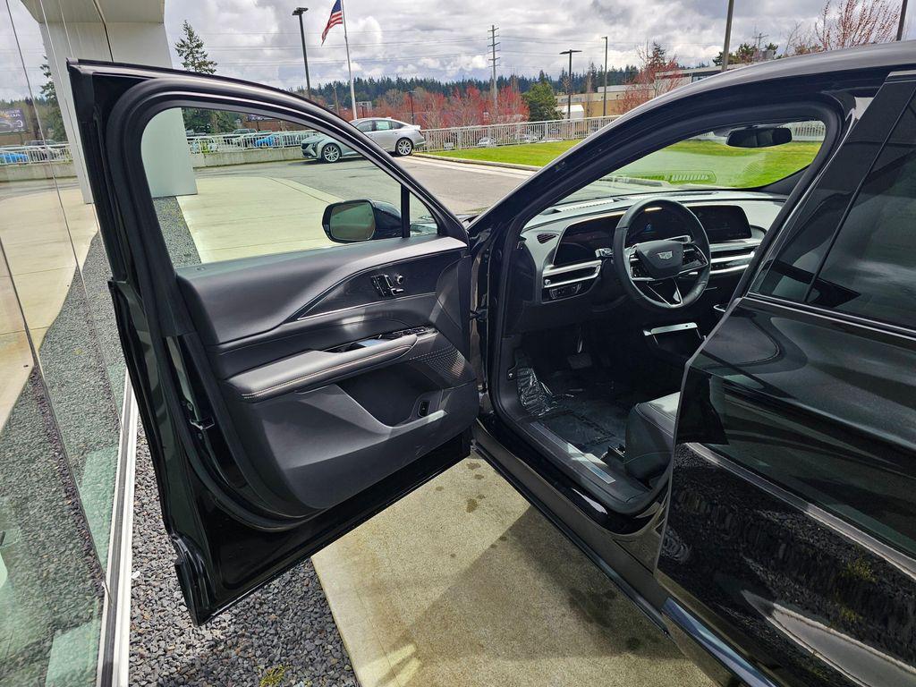 used 2025 Cadillac LYRIQ car, priced at $58,872