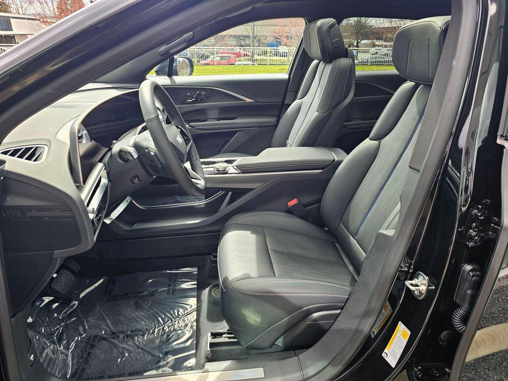 used 2025 Cadillac LYRIQ car, priced at $58,872